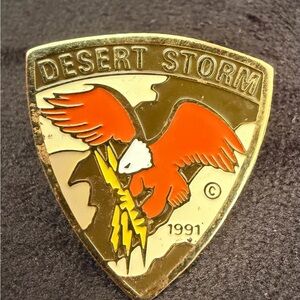 Vintage 1991 Desert Storm Eagle Lapel Pin – Gulf War Military Commemorative